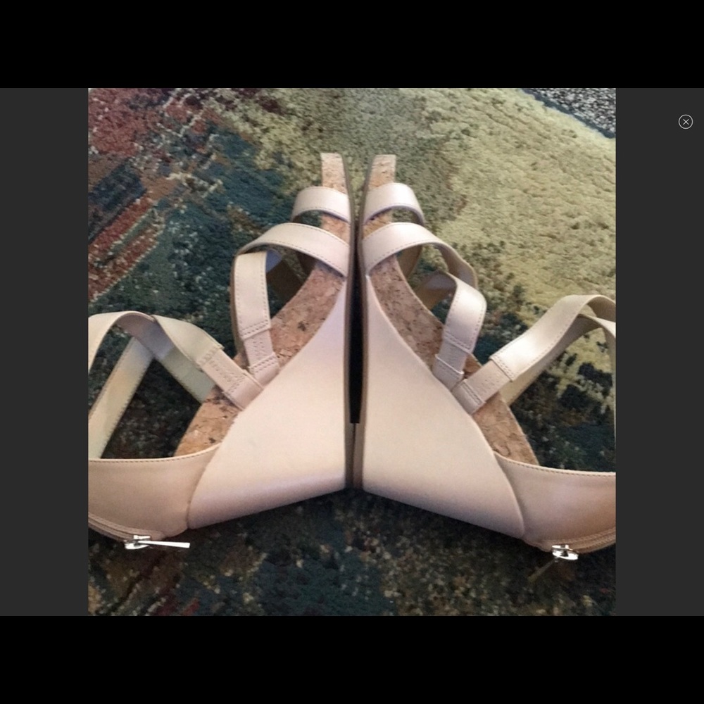Jessica Simpson wedges